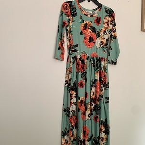 Floral long sleeve dress - Reb & J 220